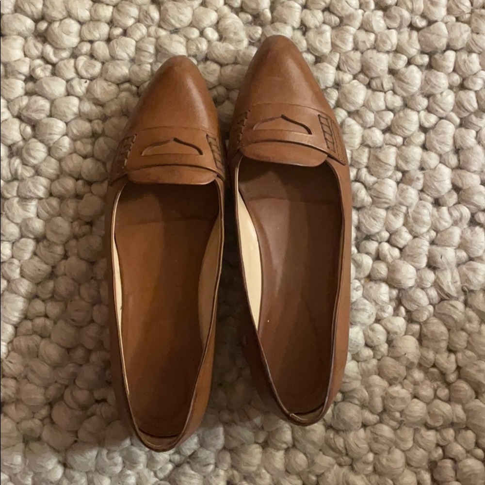 Tod’s pointed toe flat loafers cognac brown